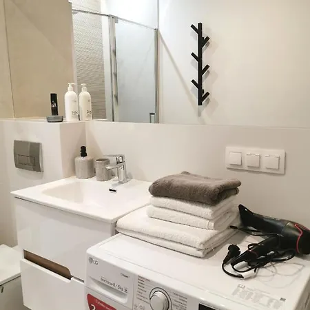 Twoj Apartament Z Parkingiem W Centrum Krakowa Διαμέρισμα *